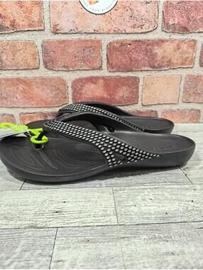 Crocs Kadee II Jewels Flip Flops Women's Size 10 Black 211349-001 New With Tags